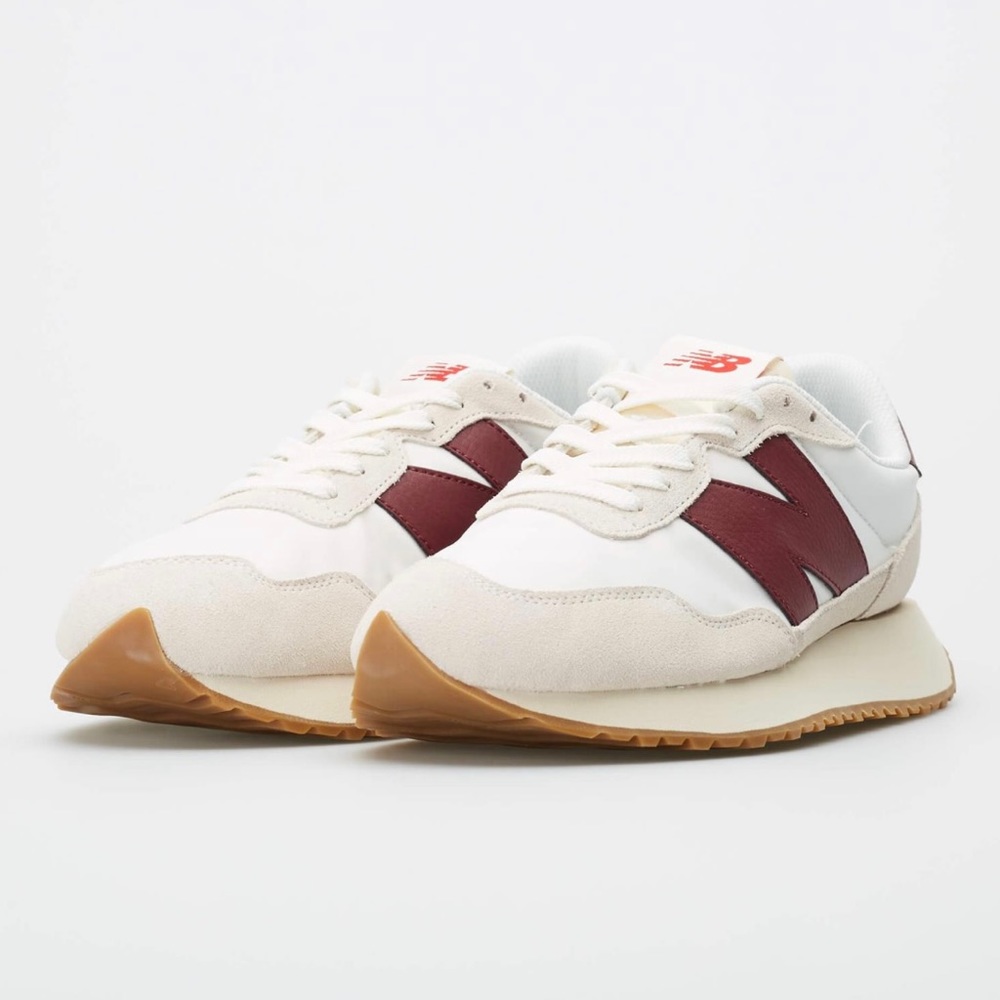 New Balance 237 Moonbeam / Burgundy Retro Running Shoes / Sneakers - Picture 2 of 12